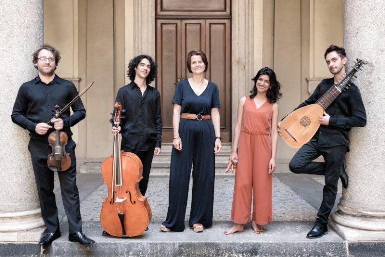A clash between baroque music and Irish popular rhythms culminates in the Musica e Stravaganza event at the Centreho.